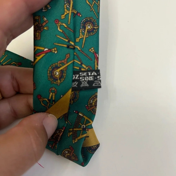 ! Salvatore Ferragamo Silk Tie green Italy Ready to Wear - Picture 5 of 5